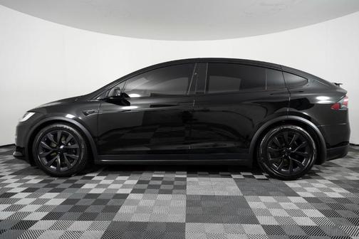 2022 Tesla Model X Base