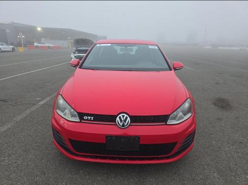 2015 Volkswagen Golf GTI 2.0T S 4-Door