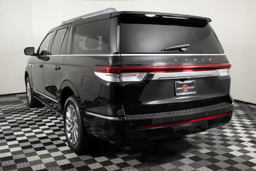 2022 Lincoln Navigator L Standard