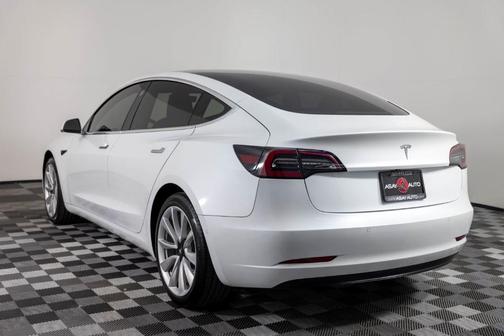 2019 Tesla Model 3 Standard Range Plus