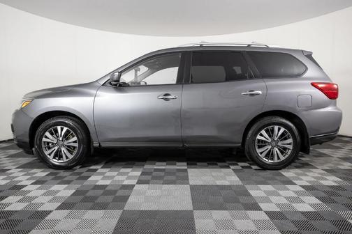 2019 Nissan Pathfinder S