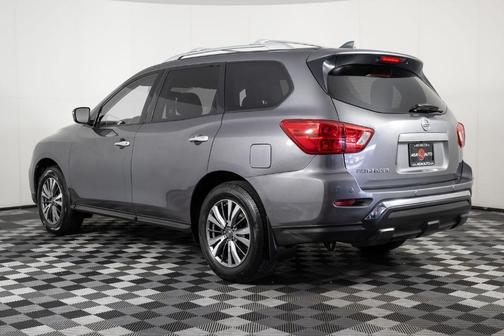 2019 Nissan Pathfinder S