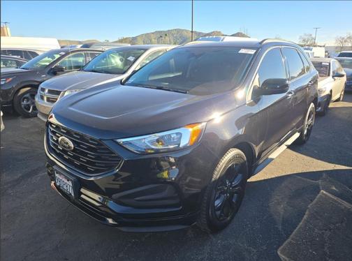 2022 Ford Edge SE