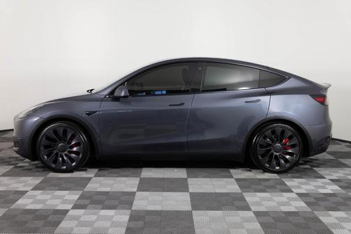 Midnight Silver Metallic 2023 Tesla Model Y Performance