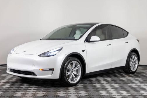 Pearl White Multi 2021 Tesla Model Y Long Range