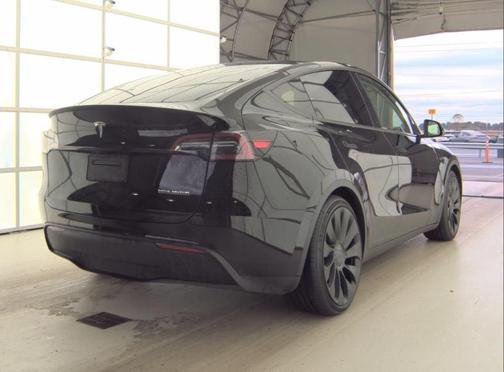2023 Tesla Model Y Performance