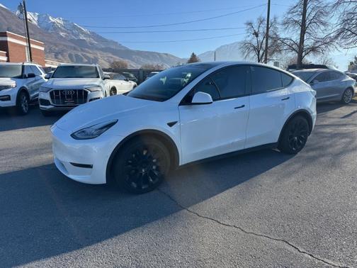 2022 Tesla Model Y Long Range