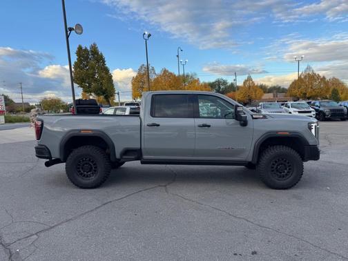 2024 GMC Sierra 2500 AT4X