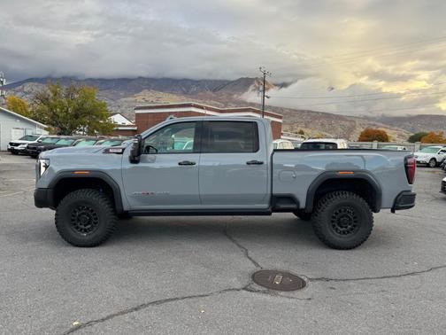2024 GMC Sierra 2500 AT4X