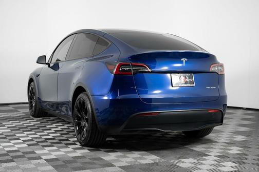 2022 Tesla Model Y Long Range