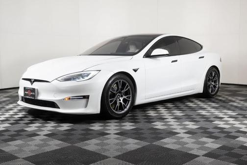2022 Tesla Model S Base