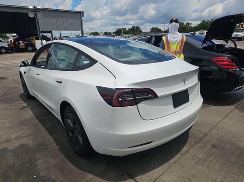 Pearl White Multi 2023 Tesla Model 3 Base