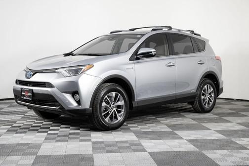 2017 Toyota RAV4 Hybrid XLE