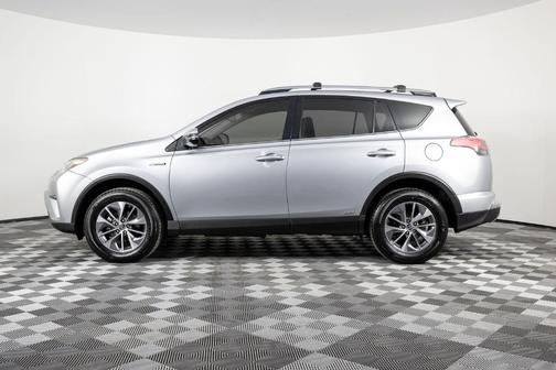 2017 Toyota RAV4 Hybrid XLE