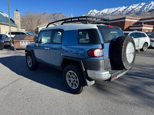 2013 Toyota FJ Cruiser Base