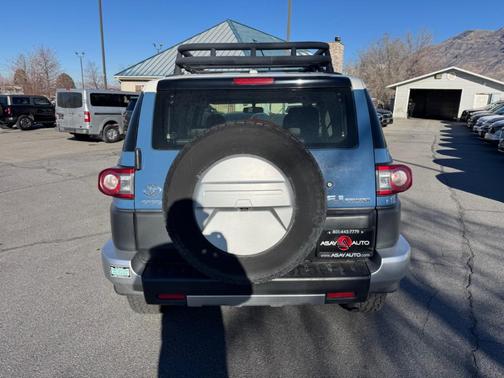 2013 Toyota FJ Cruiser Base