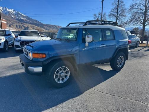 2013 Toyota FJ Cruiser Base
