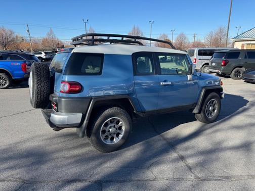 2013 Toyota FJ Cruiser Base