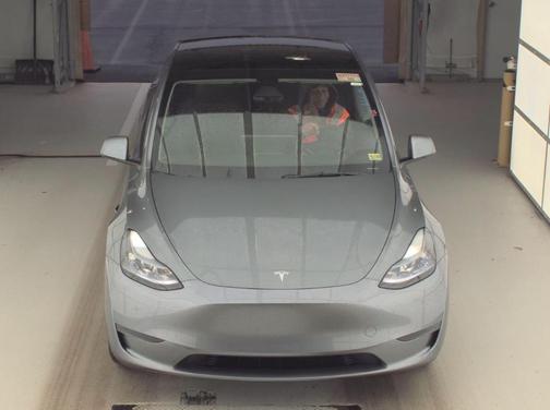 Quicksilver 2025 Tesla Model Y Long Range