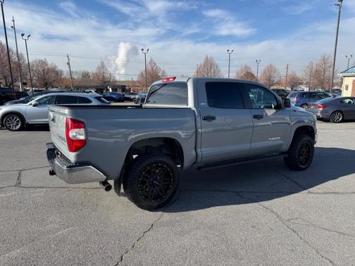 2018 Toyota Tundra SR5