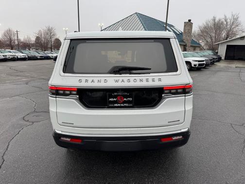 2022 Jeep Grand Wagoneer Series III