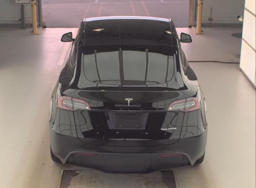 Black 2024 Tesla Model Y Long Range