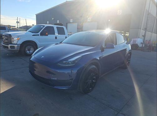 2024 Tesla Model Y Long Range