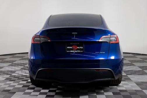 2024 Tesla Model Y Long Range