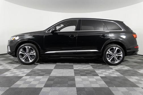 2022 Audi Q7 55 Premium Plus