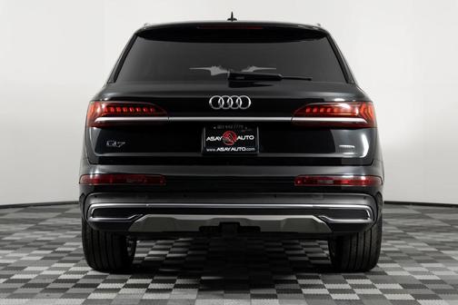 2022 Audi Q7 55 Premium Plus