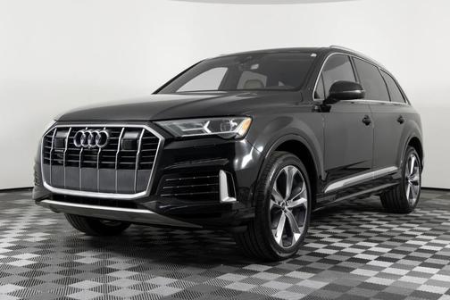 2022 Audi Q7 55 Premium Plus