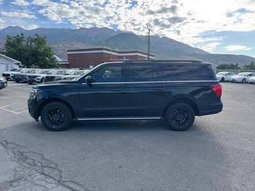Agate Black Metallic 2023 Ford Expedition Max XLT