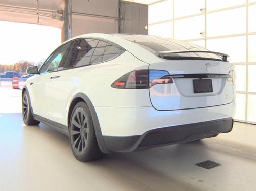 2022 Tesla Model X Plaid