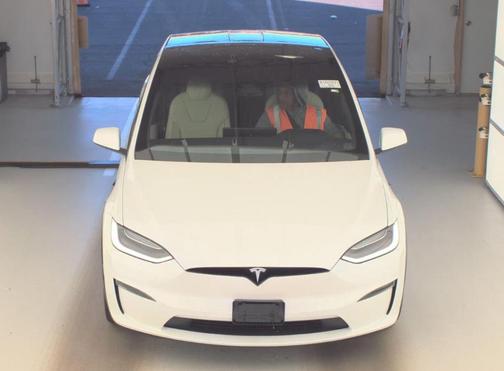 2022 Tesla Model X Plaid