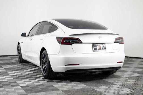 2020 Tesla Model 3 Long Range