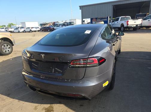 2022 Tesla Model S Base