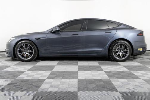 2022 Tesla Model S Base