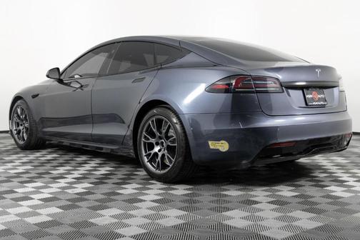 2022 Tesla Model S Base
