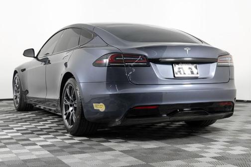 2022 Tesla Model S Base