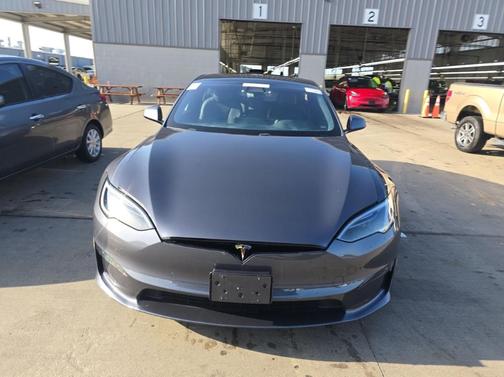 2022 Tesla Model S Base