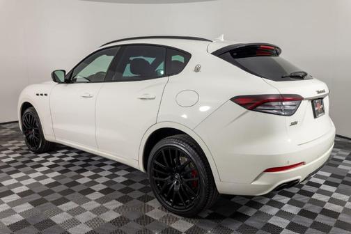 Bianco 2021 Maserati Levante S
