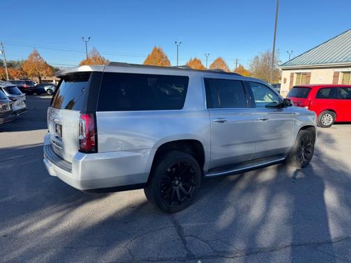 2017 GMC Yukon XL SLT