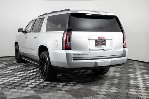 2017 GMC Yukon XL SLT
