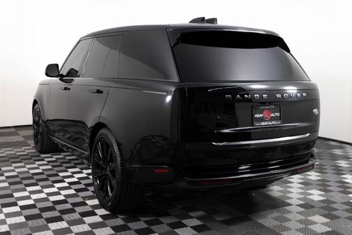 2023 Land Rover Range Rover P530 SE