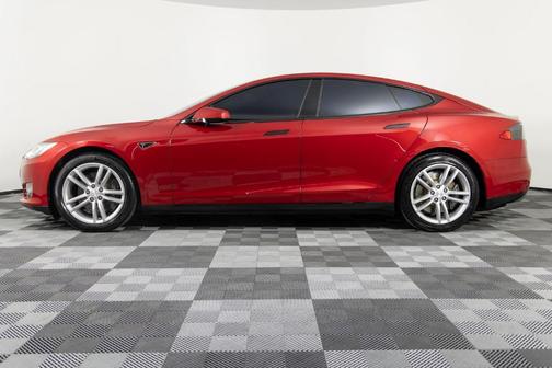 2014 Tesla Model S Performance