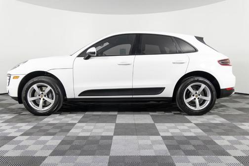 2018 Porsche Macan Sport Edition