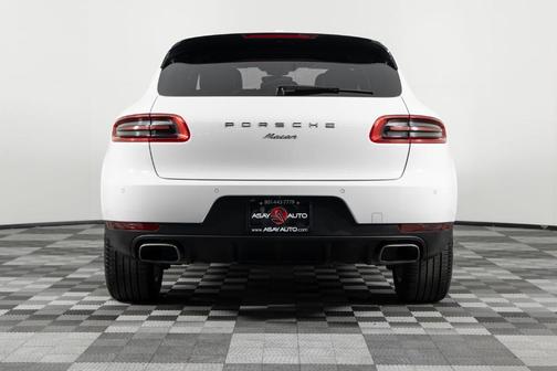 2018 Porsche Macan Sport Edition