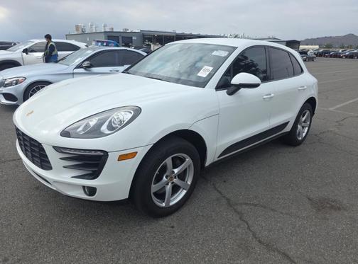 2018 Porsche Macan Sport Edition