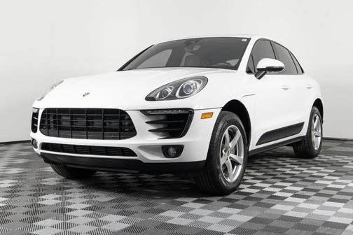 2018 Porsche Macan Sport Edition