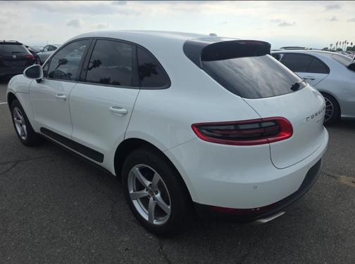 2018 Porsche Macan Sport Edition